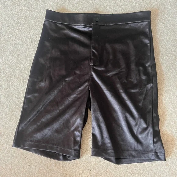 ASOS | Shorts - Picture 1 of 5